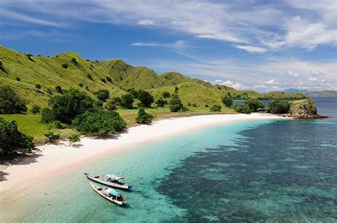 how long is indonesia's coastline